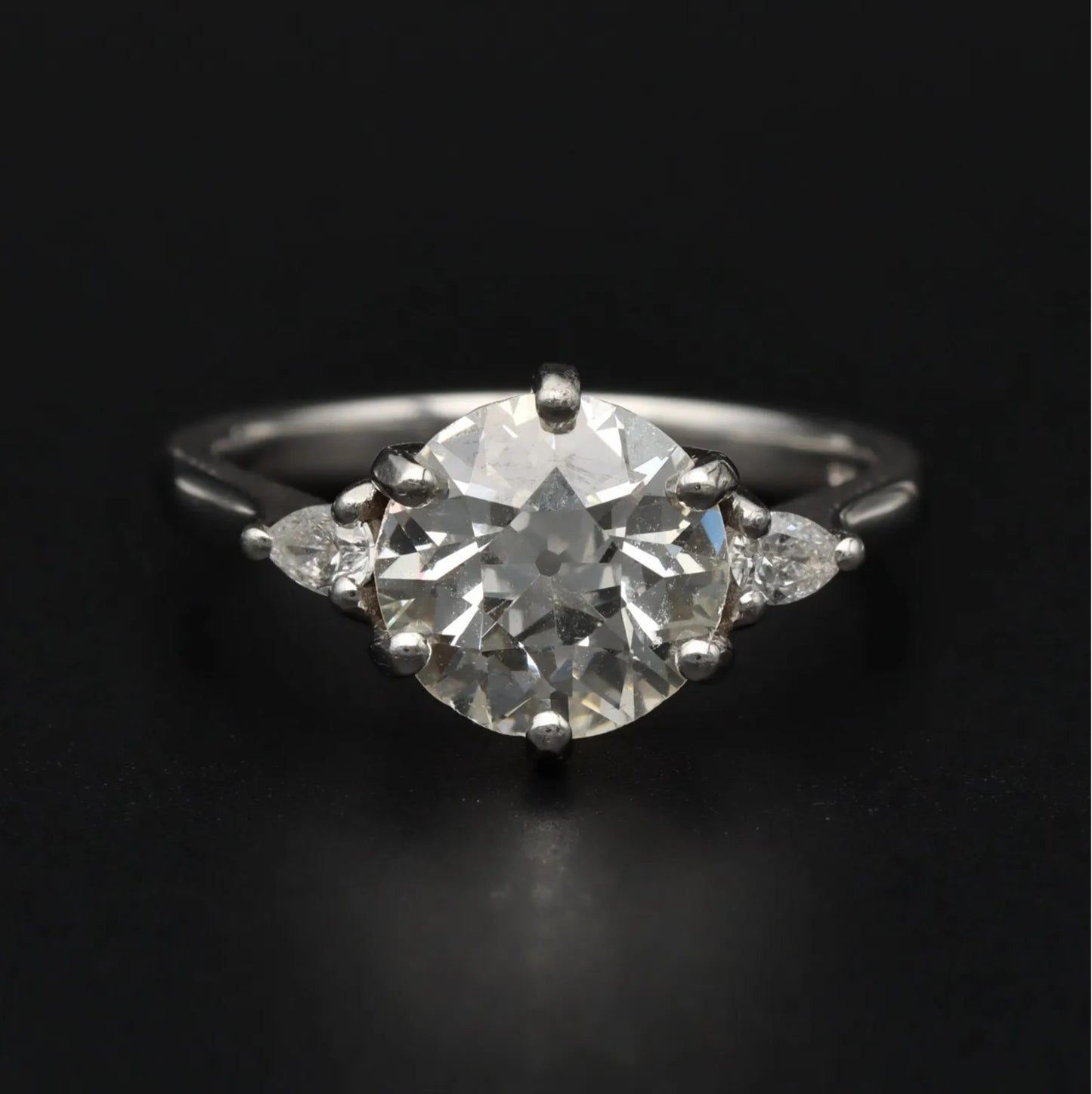Fine Platinum Diamond Ring | 2.75ct Total | Historic Provenance | Size M½