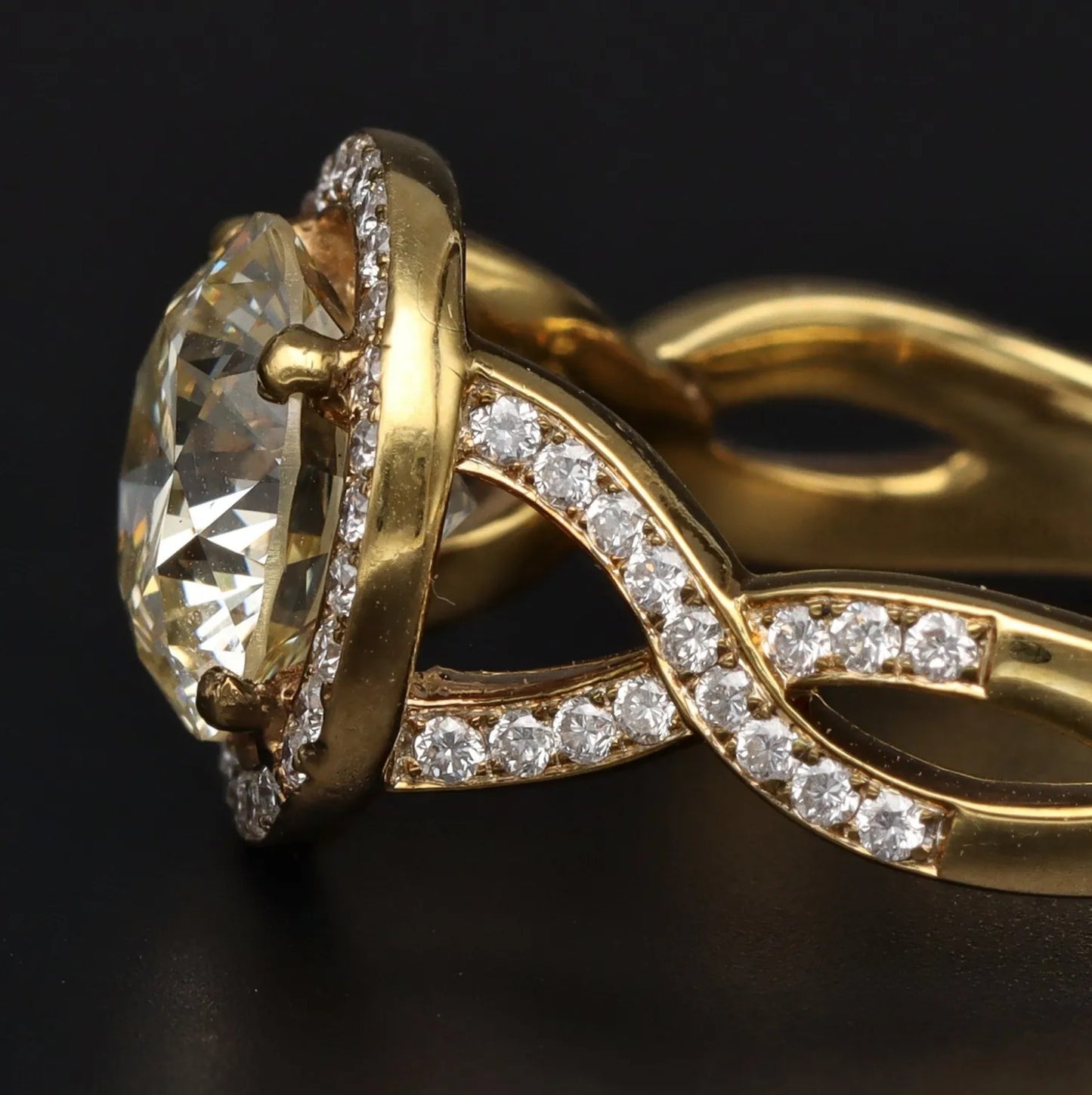 18ct Yellow Gold Diamond Solitaire Ring (halo) | 2.51ct | GIA Certified | Size L