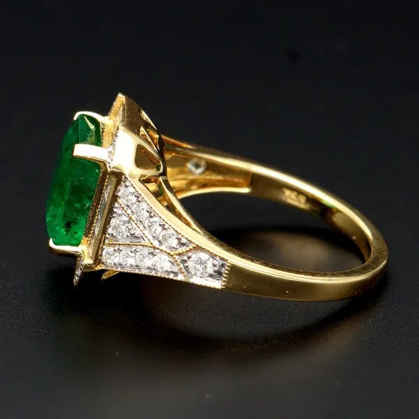 Emerald and Diamond Ring | 3.10ct Emerald | 18ct Gold | Size O