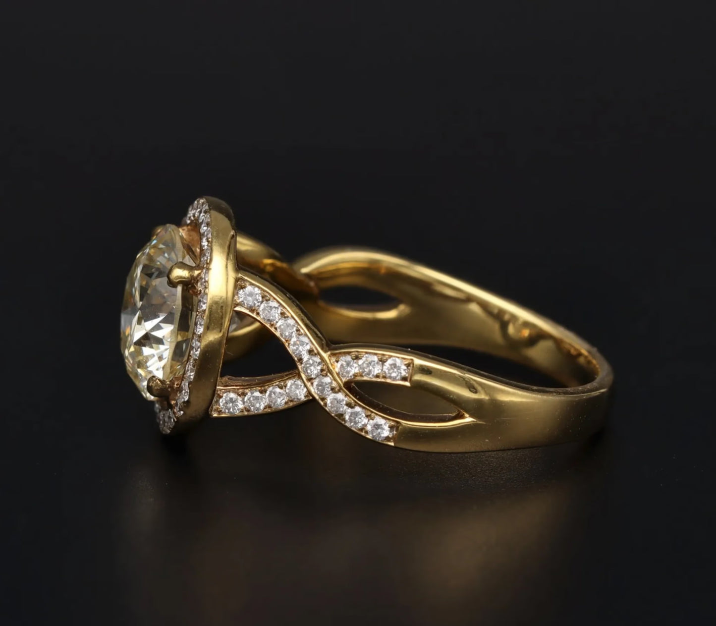18ct Yellow Gold Diamond Solitaire Ring (halo) | 2.51ct | GIA Certified | Size L