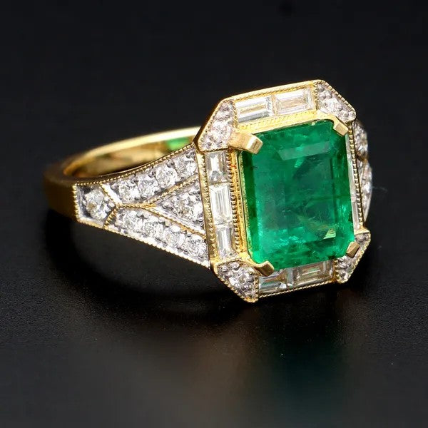 Emerald and Diamond Ring | 3.10ct Emerald | 18ct Gold | Size O