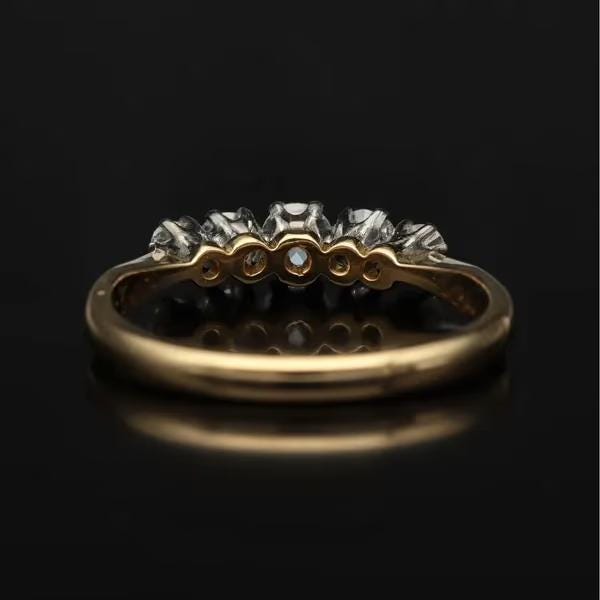 18k Gold Five-Stone Diamond Ring | G VS Diamonds | Size M1/2