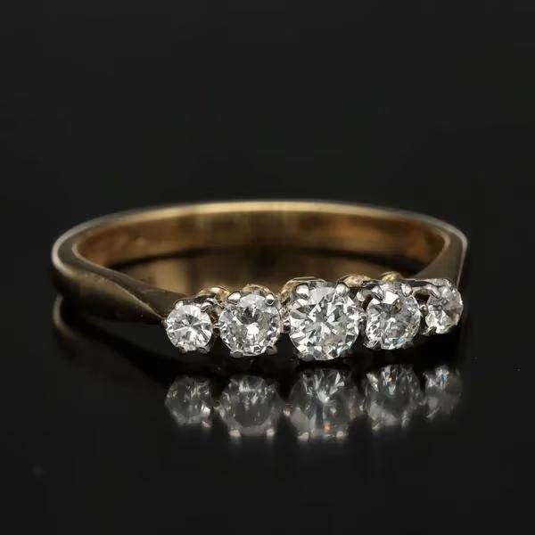 18k Gold Five-Stone Diamond Ring | G VS Diamonds | Size M1/2