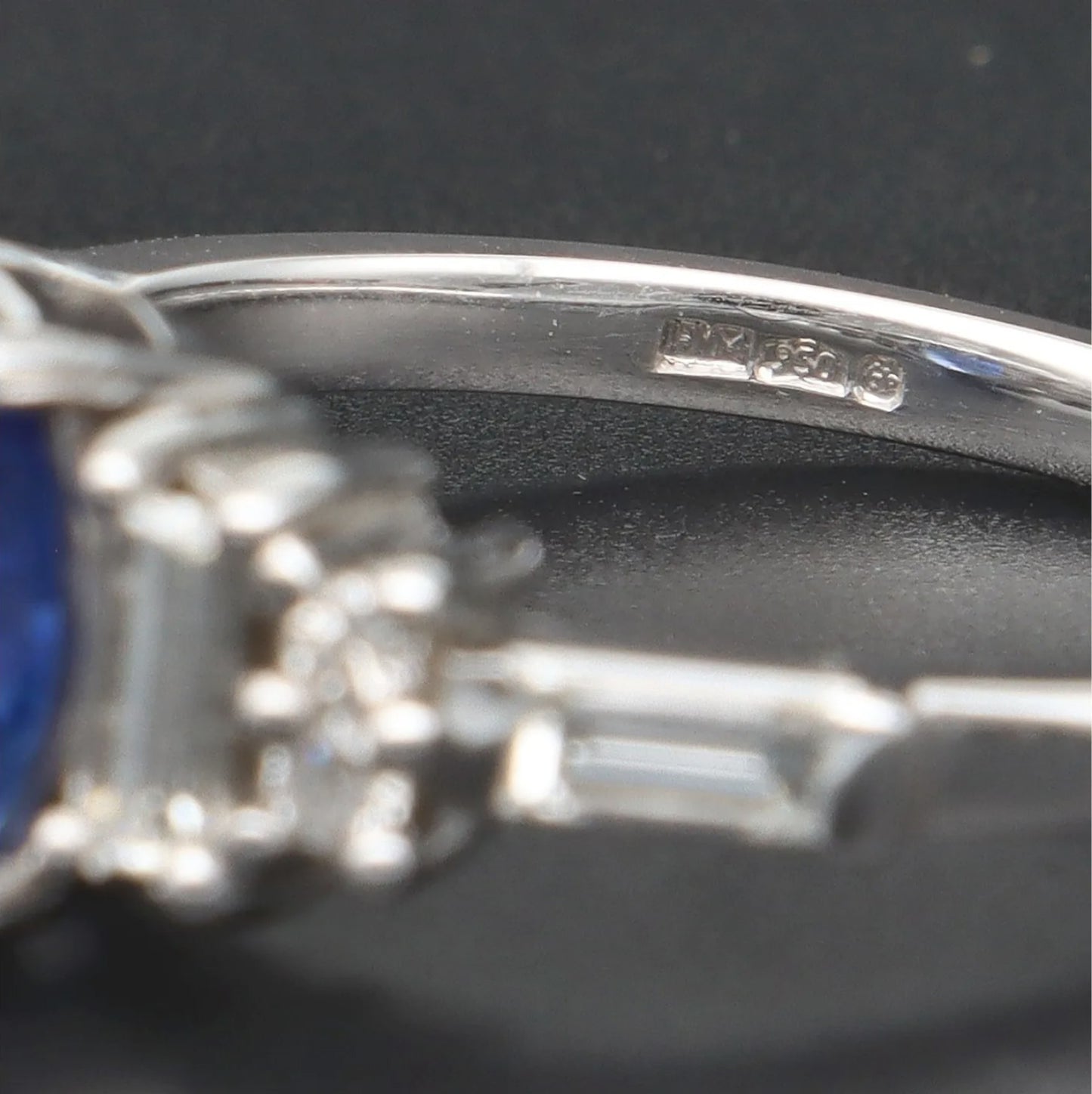 Sapphire & Diamond Platinum Ring | 3.02ct Oval Sapphire | Size M