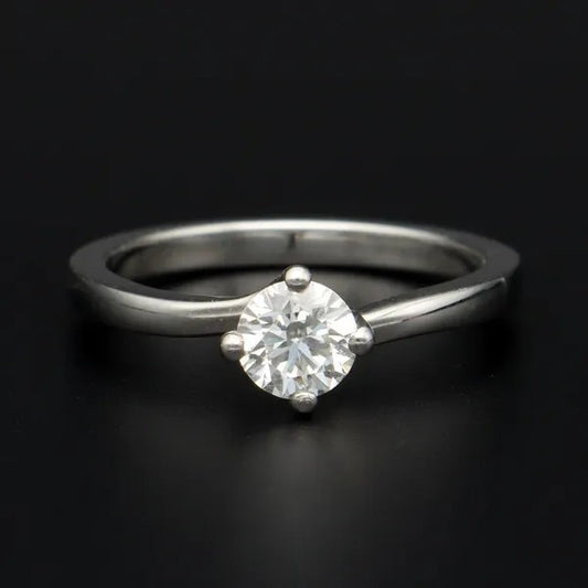 Platinum Solitaire Diamond Ring | G/H VS2 | Twist Setting | Size K